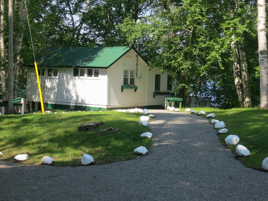 Birch Cliff Lodge On Baptiste Lake Highland Grove Buitenkant foto