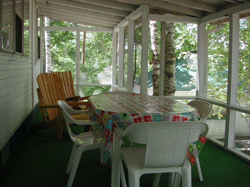 Birch Cliff Lodge On Baptiste Lake Highland Grove Kamer foto