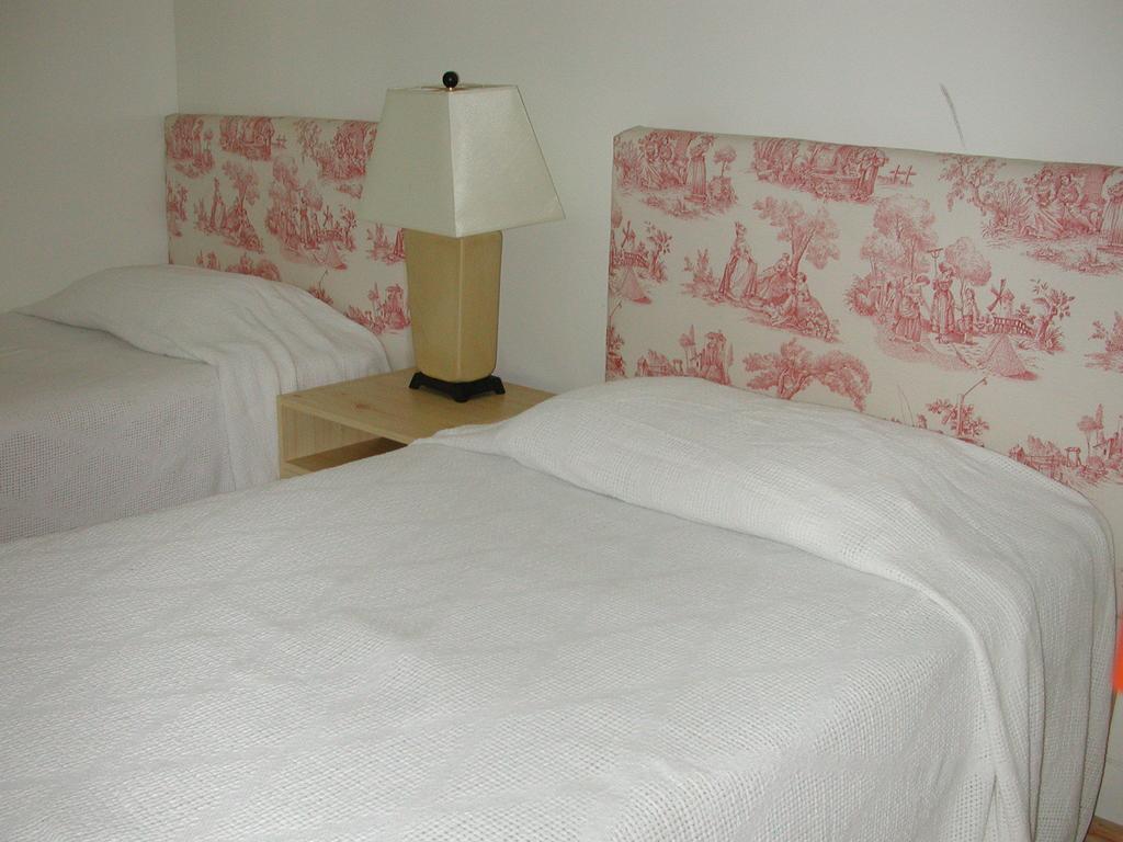 Birch Cliff Lodge On Baptiste Lake Highland Grove Kamer foto