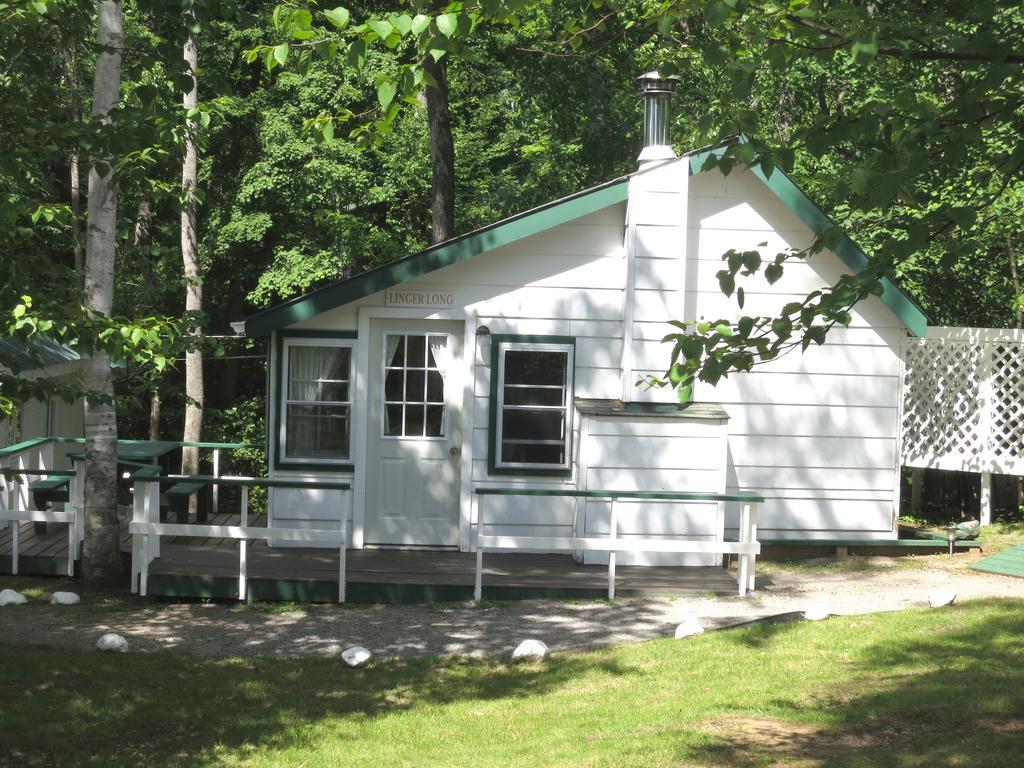 Birch Cliff Lodge On Baptiste Lake Highland Grove Kamer foto