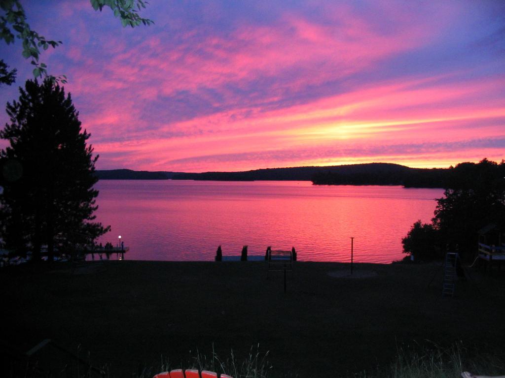 Birch Cliff Lodge On Baptiste Lake Highland Grove Buitenkant foto