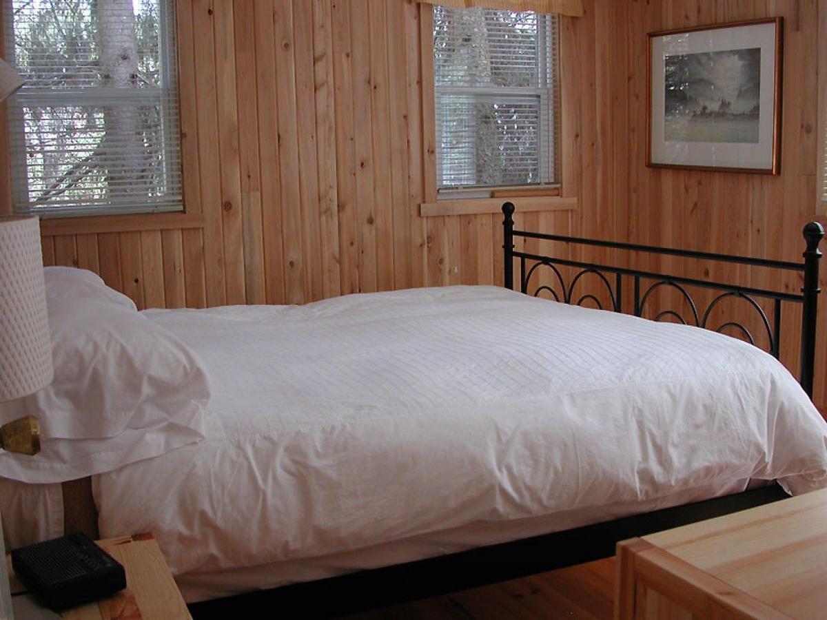 Birch Cliff Lodge On Baptiste Lake Highland Grove Buitenkant foto